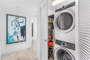 1451 Brickell Ave, Miami, FL 33131 - Photo 29