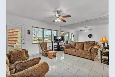 1000 SW 10th Avenue #P4, Hallandale Beach, FL 33009 - Photo 15