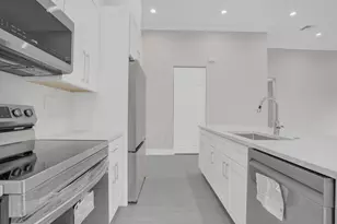 8504 NW 37th Ct, Hollywood, FL 33024 - Photo 11