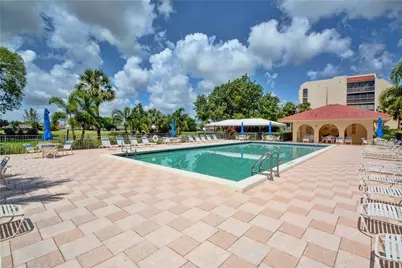 3521 N Environ Boulevard #209, Fort Lauderdale, FL 33319 - Photo 25