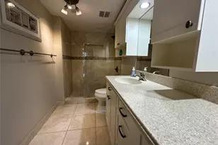17801 N Bay Rd, Sunny Isles Beach, FL 33160 - Photo 23