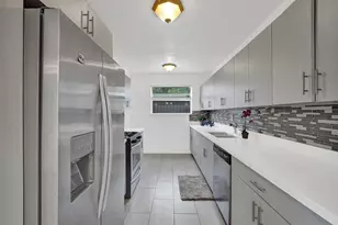 7021 Park St, Hollywood, FL 33024 - Photo 5