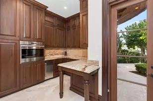 632 2nd Key Dr, Fort Lauderdale, FL 33304 - Photo 17