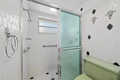 625 Oleander Drive, Hallandale Beach, FL 33009 - Photo 23