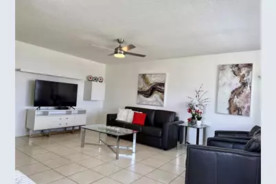 144 Farnham F, Deerfield Beach, FL 33442 - Photo 3