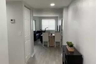 12850 SW 4th Ct, Pembroke Pines, FL 33027 - Photo 11