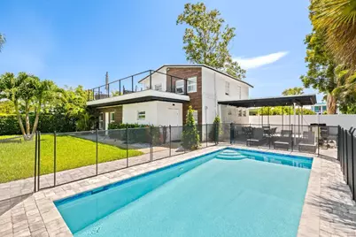 311 SE 3rd Avenue, Delray Beach, FL 33483 - Photo 1