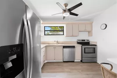 4800 Bayview Drive #306, Fort Lauderdale, FL 33308 - Photo 3