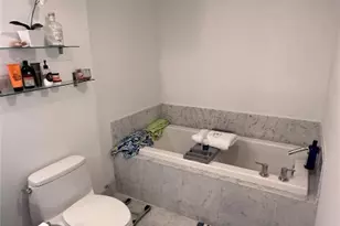 253 NE 2nd St, Miami, FL 33132 - Photo 3