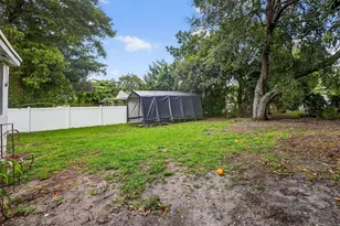 40 NW 68th St, Miami, FL 33150 - Photo 25