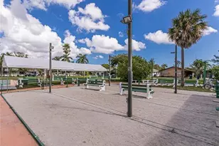 1000 SW 11th Ave, Hallandale Beach, FL 33009 - Photo 45