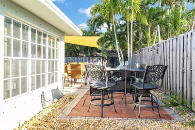 3221 Seaward Drive, Pompano Beach, FL 33062 - Photo 9