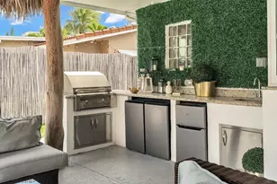 2233 SE 15th St, Pompano Beach, FL 33062 - Photo 9