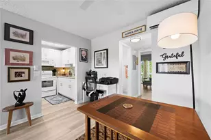 318 Oakridge R, Deerfield Beach, FL 33442 - Photo 7