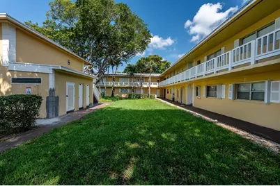 610 SE 2nd Avenue #L4, Deerfield Beach, FL 33441 - Photo 1