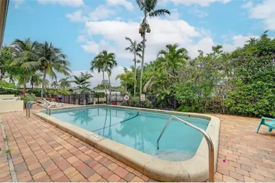 410 SW 15th Street #106, Pompano Beach, FL 33060 - Photo 17