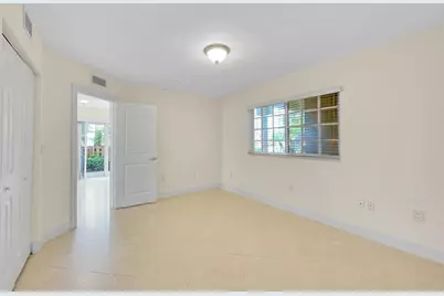 410 SW 15th Street #106, Pompano Beach, FL 33060 - Photo 11
