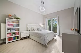 70 N Compass Dr, Fort Lauderdale, FL 33308 - Photo 31