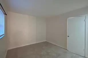 101 NE 41st St, Oakland Park, FL 33334 - Photo 9