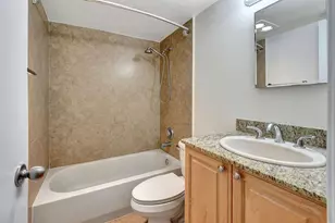 640 NE 6th Ct, Boynton Beach, FL 33435 - Photo 9