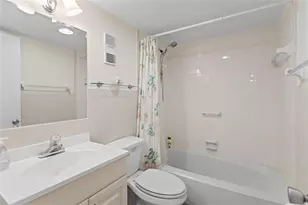 1911 Sabal Palm Dr, Davie, FL 33324 - Photo 23