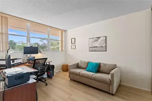 1911 Sabal Palm Dr, Davie, FL 33324 - Photo 25