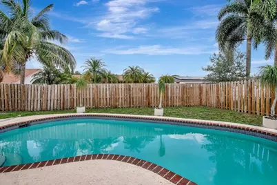 11831 NW 38th Place, Sunrise, FL 33323 - Photo 15