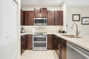 4212 N Dixie Hwy, Oakland Park, FL 33334 - Photo 5