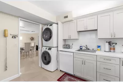 3800 Oaks Clubhouse Drive #110, Pompano Beach, FL 33069 - Photo 25