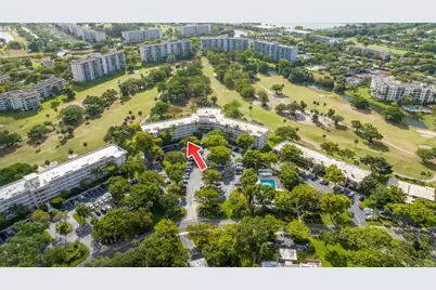 3800 Oaks Clubhouse Drive #110, Pompano Beach, FL 33069 - Photo 11