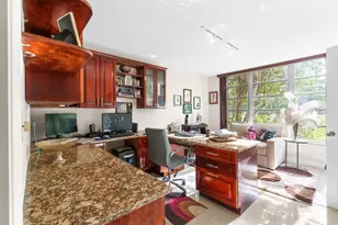 3800 Oaks Clubhouse Dr, Pompano Beach, FL 33069 - Photo 41