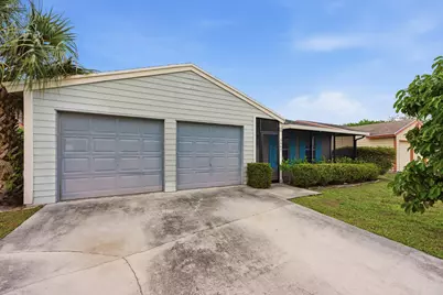 5067 Canal Circle E, Lake Worth, FL 33467 - Photo 5