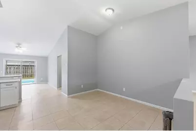 5067 Canal Circle E, Lake Worth, FL 33467 - Photo 13