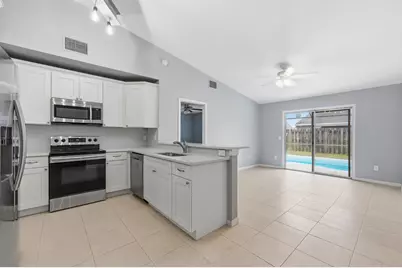 5067 Canal Circle E, Lake Worth, FL 33467 - Photo 17