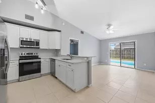 5067 Canal Cir E, Lake Worth, FL 33467 - Photo 17