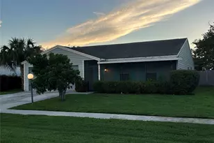 5067 Canal Cir E, Lake Worth, FL 33467 - Photo 3