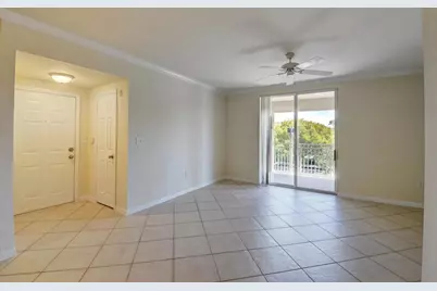 6565 Emerald Dunes Drive #301, West Palm Beach, FL 33411 - Photo 7