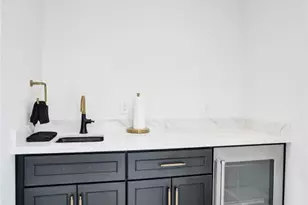 624 NE 29th Dr, Wilton Manors, FL 33334 - Photo 41