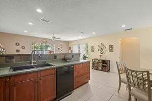 10164 Gifford Dr, Spring Hill, FL 34608 - Photo 15