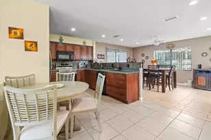 10164 Gifford Dr, Spring Hill, FL 34608 - Photo 9