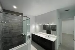 1711 SE Airoso Blvd, Port Saint Lucie, FL 34984 - Photo 7