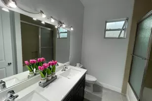 1711 SE Airoso Blvd, Port Saint Lucie, FL 34984 - Photo 13