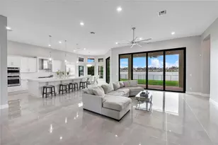 9025 Parkland Bay Dr, Parkland, FL 33076 - Photo 11