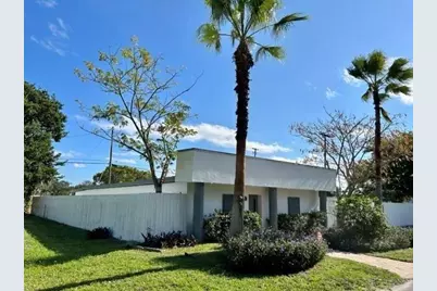 3328 NE 11th Avenue, Oakland Park, FL 33334 - Photo 3