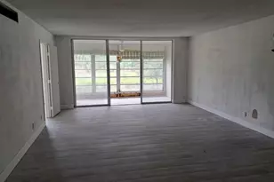 3051 S Palm Aire Dr, Pompano Beach, FL 33069 - Photo 3