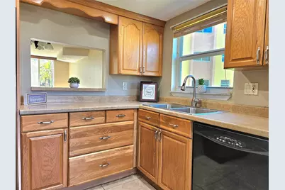 6700 Royal Palm Boulevard #112, Margate, FL 33063 - Photo 7