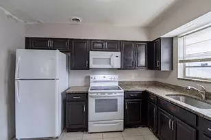 404 NW 5th Ave, Boynton Beach, FL 33435 - Photo 3