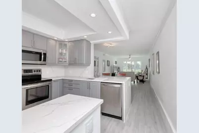 3004 Portofino Isle #B2, Coconut Creek, FL 33066 - Photo 3