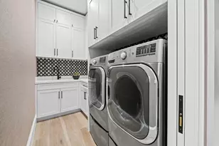 2408 NE 27th Ave, Fort Lauderdale, FL 33305 - Photo 19