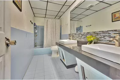 4401 NW 33rd Street, Lauderdale Lakes, FL 33319 - Photo 9